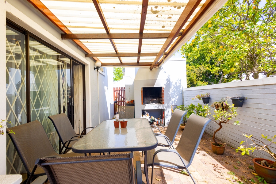 2 Bedroom Property for Sale in Ridgeworth Western Cape